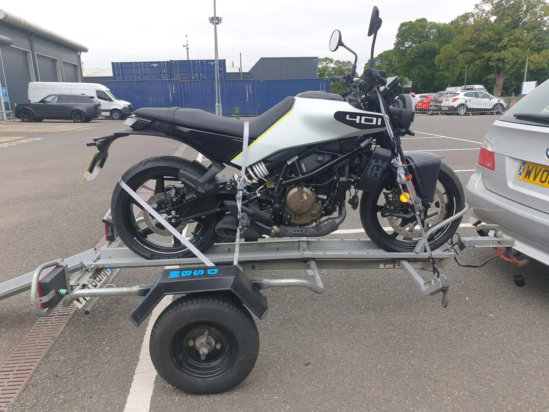 Motorbike trailer with motorcycle loaded